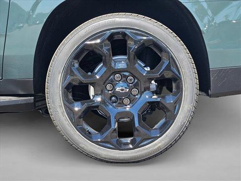 New 2026 Chevrolet Suburban RST AWD/4WD image 11
