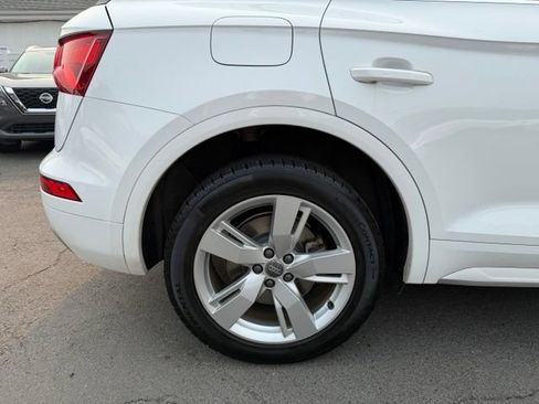 Used 2019 Audi Q5 2.0T Premium w/ Convenience Package AWD/4WD image 12