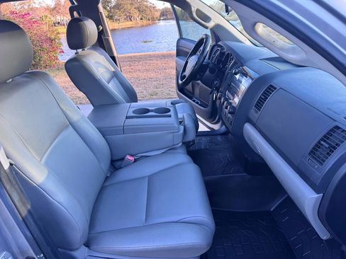 Used 2013 Toyota Tundra 2WD Double Cab image 11