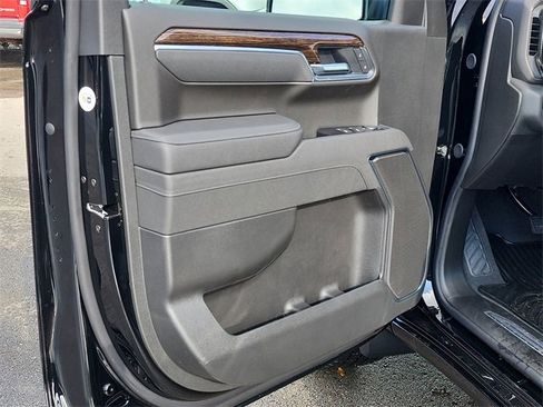 New 2026 GMC Sierra 1500 Elevation image 12
