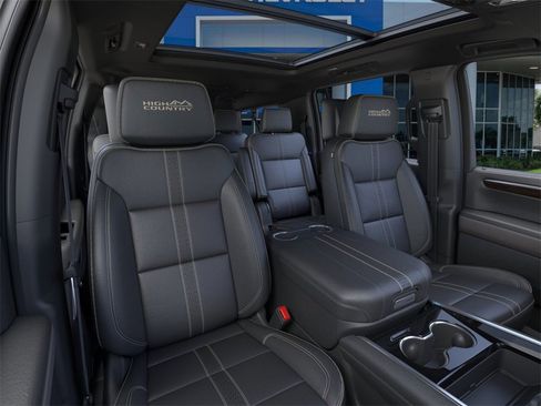 New 2026 Chevrolet Suburban High Country image 16