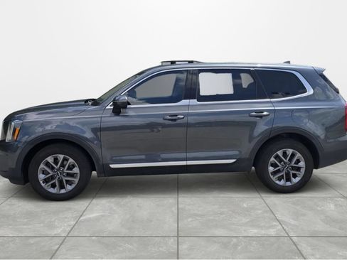 Used 2023 Kia Telluride LX AWD/4WD image 7