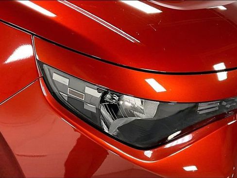 Used 2025 Kia Soul LX w/ LX Technology Package FWD image 26