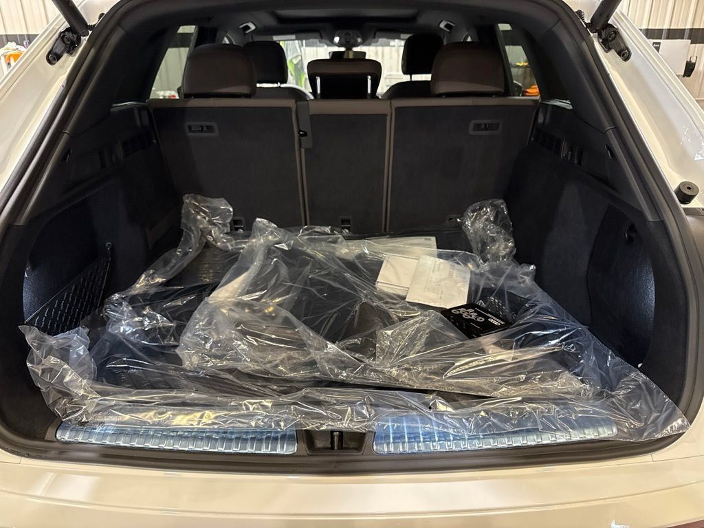 New 2026 Audi Q5 Premium AWD/4WD image 18