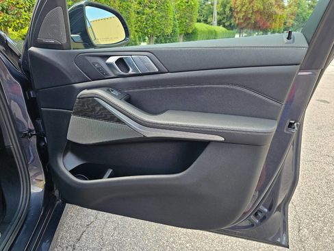 Used 2021 BMW X7 xDrive40i w/ Premium Package image 37