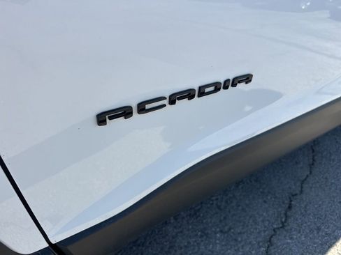 Used 2021 GMC Acadia SLT w/ Elevation Edition image 11