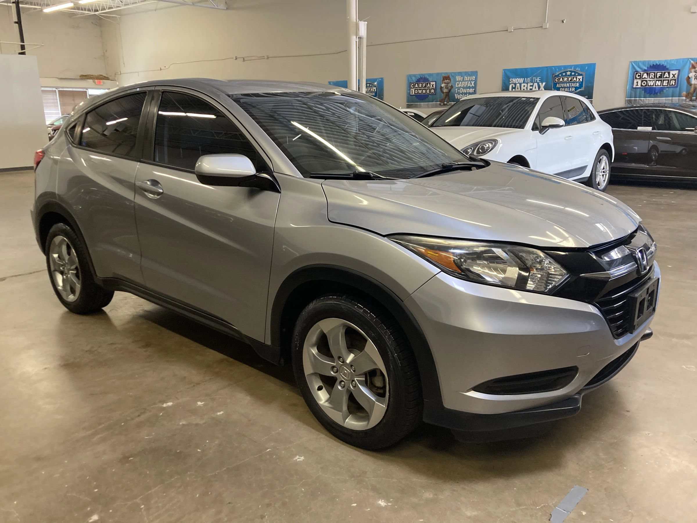 Used 2018 Honda HR-V LX image 3