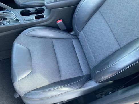 Used 2018 Kia Niro EX image 11