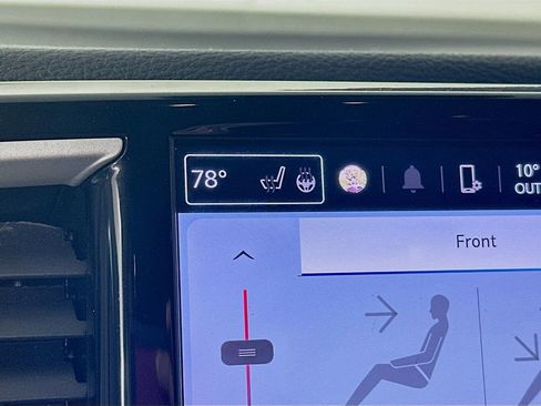 Used 2023 Chrysler Pacifica Touring-L image 27