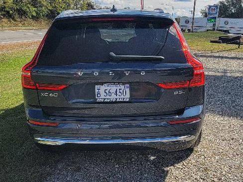 Used 2023 Volvo XC60 B5 Plus w/ Climate Package image 4