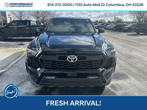 Used 2024 Toyota Tacoma TRD Off-Road image 11