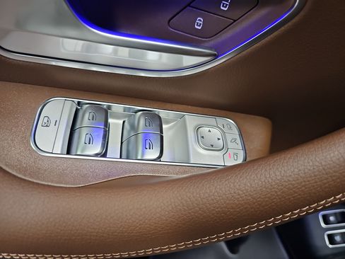 New 2026 Mercedes-Benz GLE 450e 4MATIC image 29