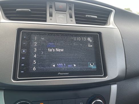 Used 2015 Nissan Sentra S image 11