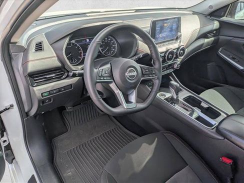 Used 2024 Nissan Sentra SR FWD image 9