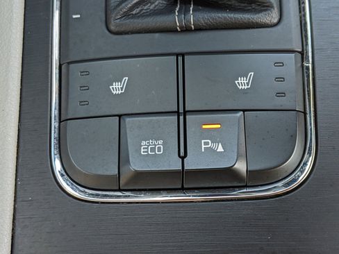 Certified 2018 Kia Sedona LX w/ LX Essentials Premium Package image 25