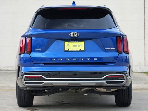Used 2021 Kia Sorento EX AWD/4WD image 10