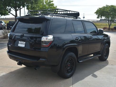 Used 2021 Toyota 4Runner Venture w/ Moonroof Package AWD/4WD image 5