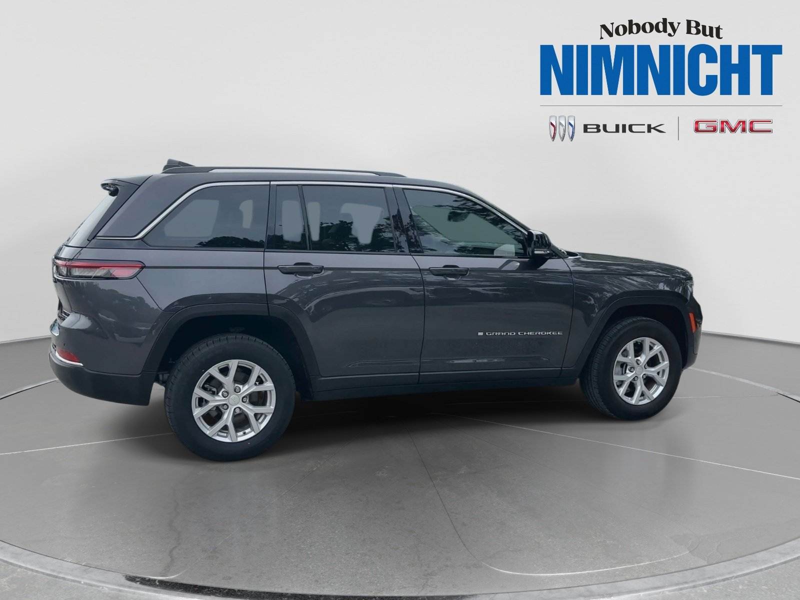 Used 2023 Jeep Grand Cherokee Limited RWD image 8