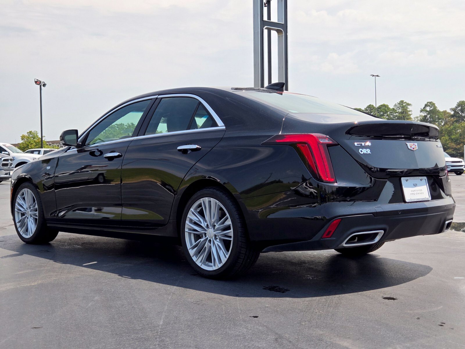 Used 2026 Cadillac CT4 Premium Luxury RWD image 3