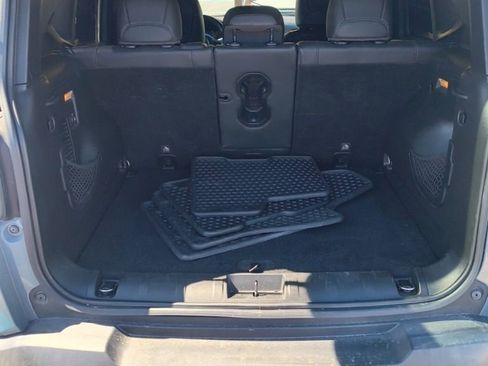 Used 2016 Jeep Renegade Trailhawk w/ Premium Trailhawk Package image 15