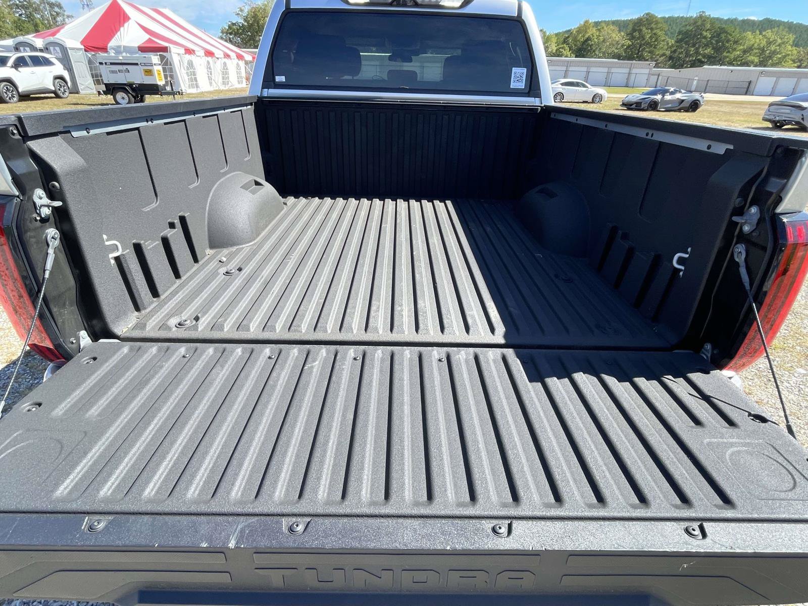 Used 2024 Toyota Tundra SR AWD/4WD image 9