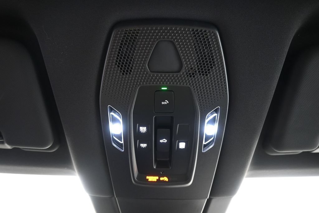 Certified 2026 Porsche Cayenne Electric AWD/4WD image 36