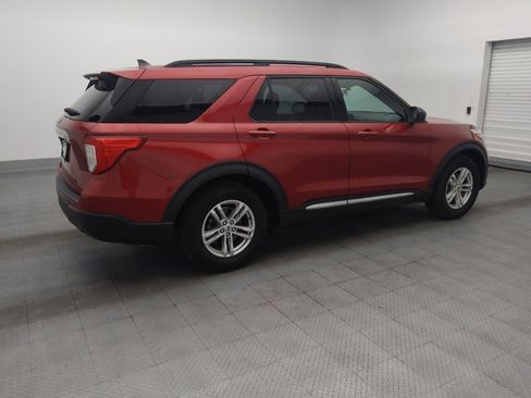 Used 2021 Ford Explorer XLT RWD image 10