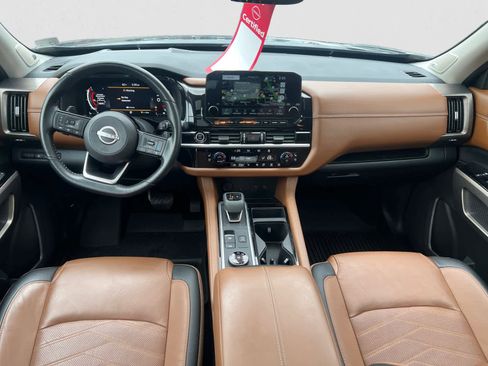 Certified 2023 Nissan Pathfinder Platinum w/ Lighting Package (N93) image 13