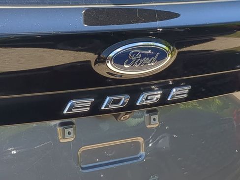 Used 2022 Ford Edge SEL w/ Sport Appearance Package AWD/4WD image 13