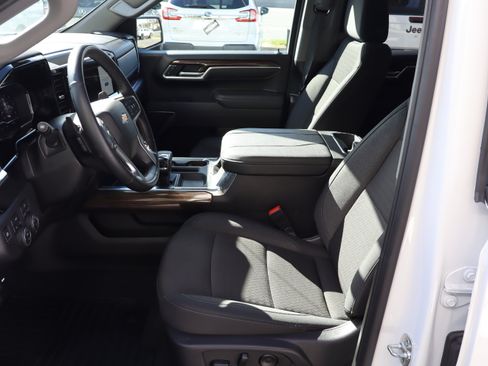 Certified 2025 Chevrolet Silverado 1500 LT image 17