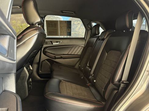 Used 2024 Ford Edge ST-Line AWD/4WD image 18