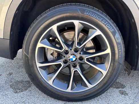 Used 2017 BMW X5 xDrive50i image 40