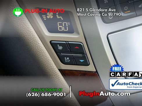 Used 2008 Cadillac CTS 3.6 w/ Luxury Level Two Package RWD image 24