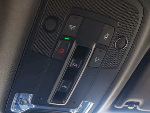 New 2025 Audi Q3 2.0T Premium image 42