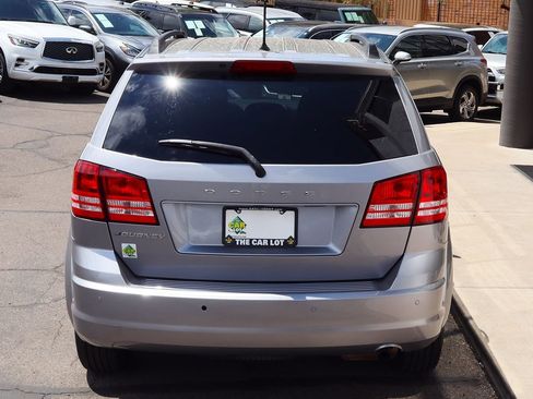 Used 2020 Dodge Journey SE image 10