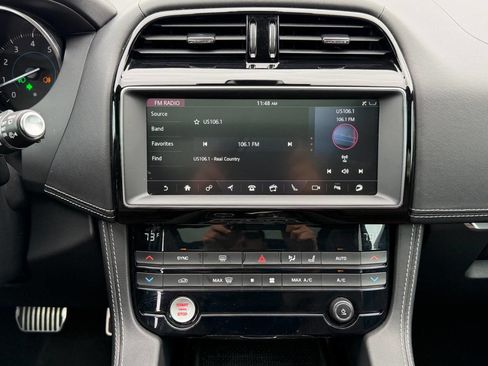 Used 2019 Jaguar F-PACE S AWD/4WD image 37