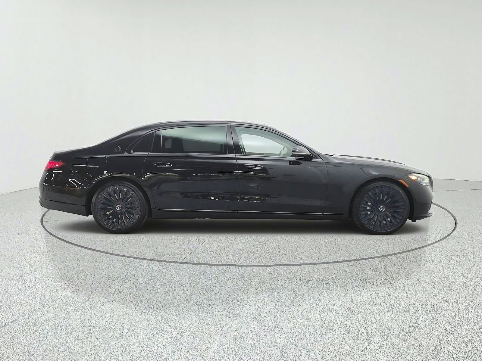 Certified 2023 Mercedes-Benz Maybach S 580 4MATIC image 4