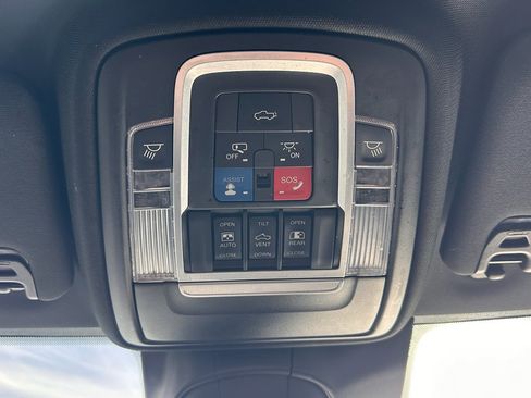 Used 2019 RAM 2500 Limited image 21