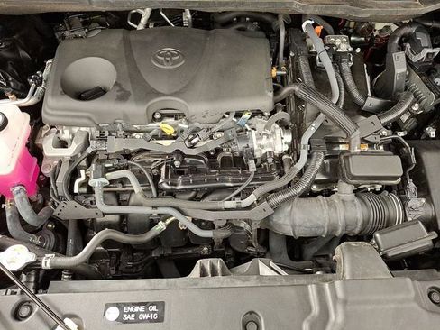 Certified 2024 Toyota Sienna LE image 27