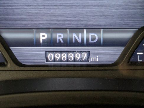 Used 2019 RAM 1500 Laramie image 16