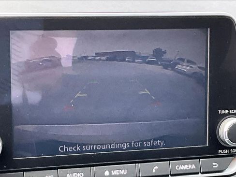 Used 2024 Nissan Rogue SV w/ SV Premium Package image 27