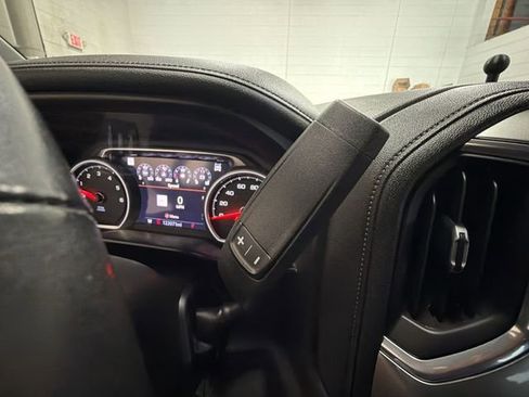 Certified 2021 Chevrolet Silverado 1500 LTZ w/ LTZ Premium Package AWD/4WD image 20