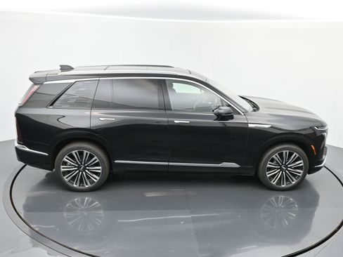 New 2026 Cadillac Vistiq Premium Luxury w/ LPO, Floor Liner Package image 28