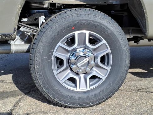 New 2026 Ford F250 Lariat w/ FX4 Off-Road Package image 11