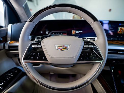 Used 2025 Cadillac Escalade Sport Platinum image 40