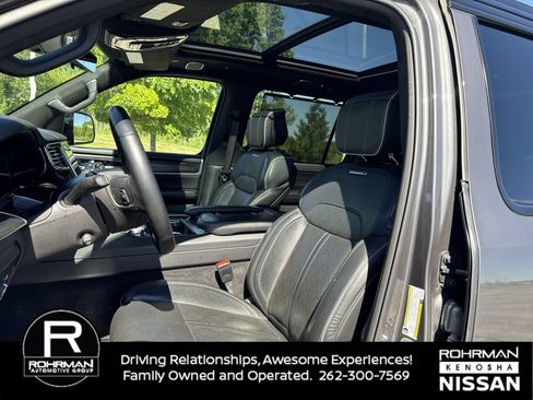 Used 2024 Jeep Grand Wagoneer Series II w/ Quick Order Packagew 28T AWD/4WD image 11