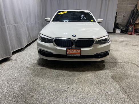 Used 2018 BMW 530e RWD image 3