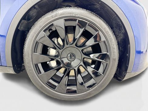Used 2021 Tesla Model Y Long Range AWD/4WD image 48