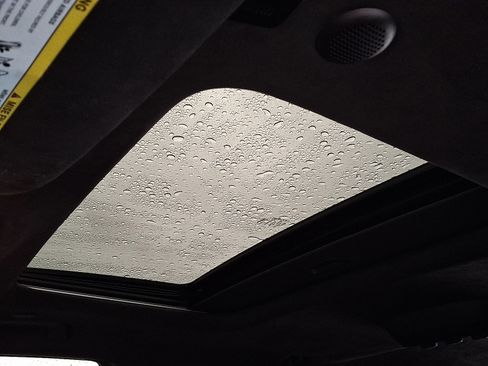 Certified 2023 Dodge Durango R/T w/ Hemi Orange Plus Package image 15