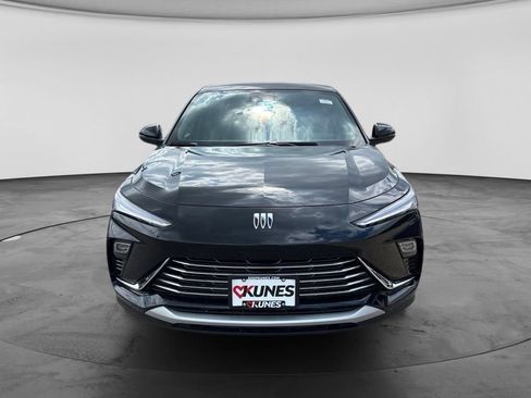 New 2026 Buick Envista Sport Touring w/ Convenience I Package FWD image 2